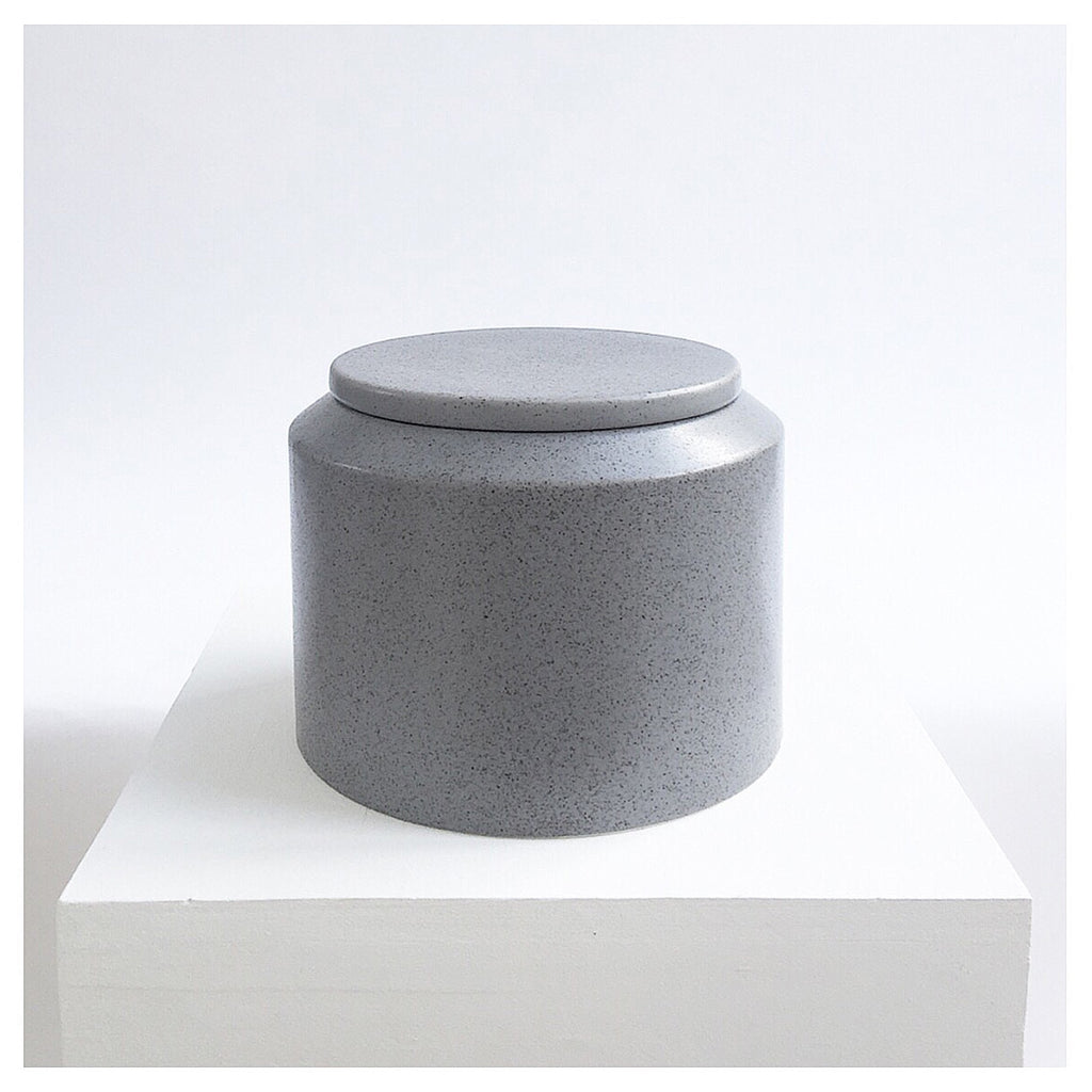 IBSEN 15 cm jar with lid